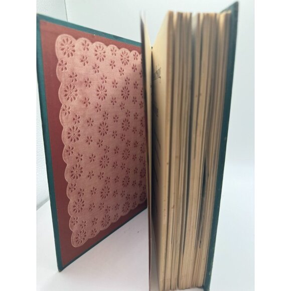 1952 Hardcover The Homemaker's Encyclopedia FASHION SEWING ON A BUDGET 342 Illus - Picture 3 of 5